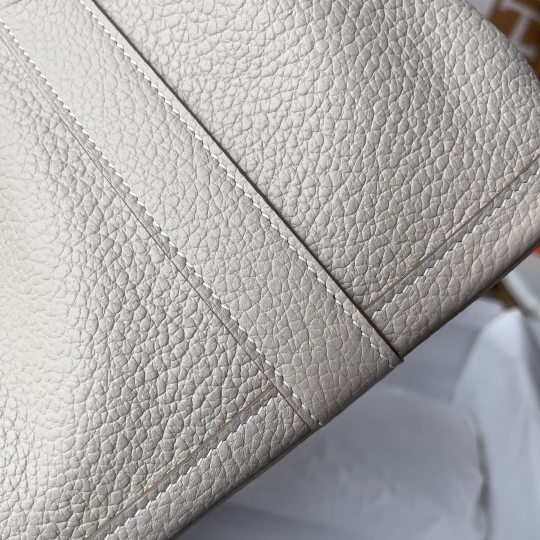 Hermes Garden Party 30cm Tote Handbag In Pearl White Clemence Leather